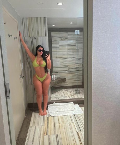 Danielle P schauspielerin nette fotos