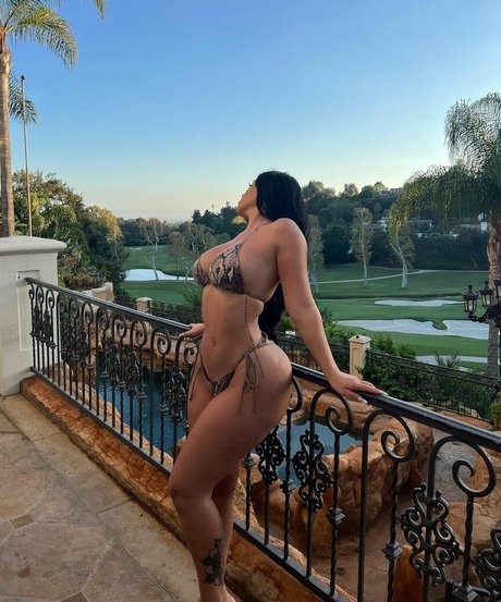 Danielle P xxx akt galerie