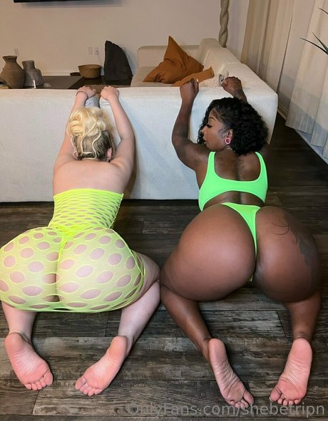 shebetripn pornostar galerien