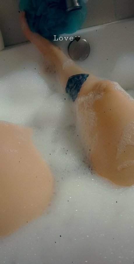 humpday addams nackt pornografische archiv