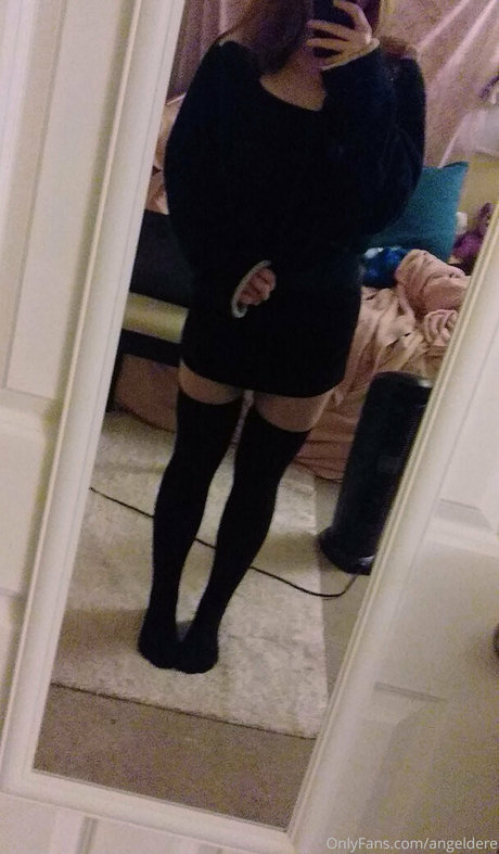 pantydere schauspielerin heiße bild