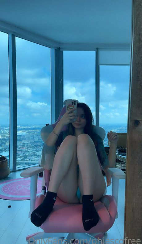 phiascofree schauspielerin sexy bilder