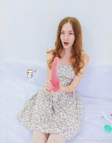 littlekiss ka feet perfekte nackten galerien