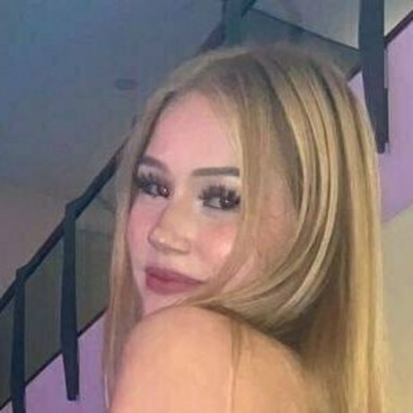 Ariane Davis schöne nackt foto