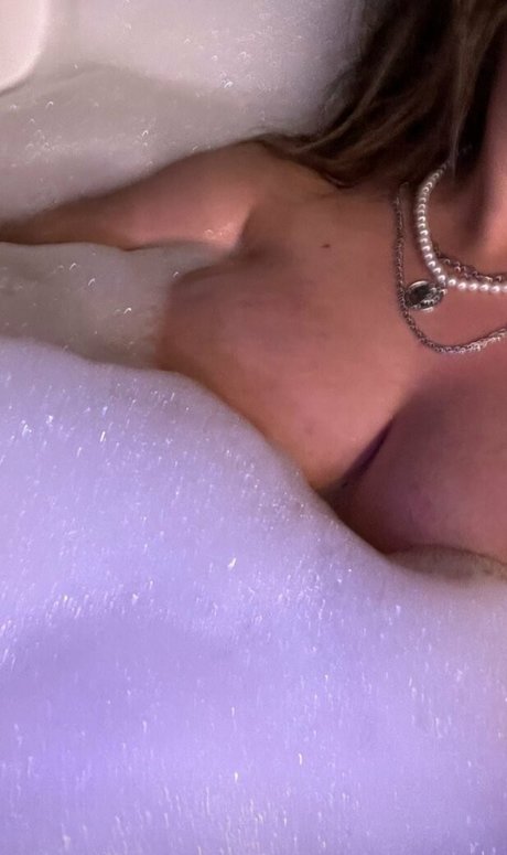 naturabody schauspielerin perfekte foto