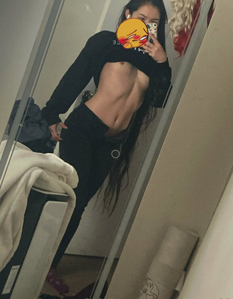 momome03 nackt heiße galerie