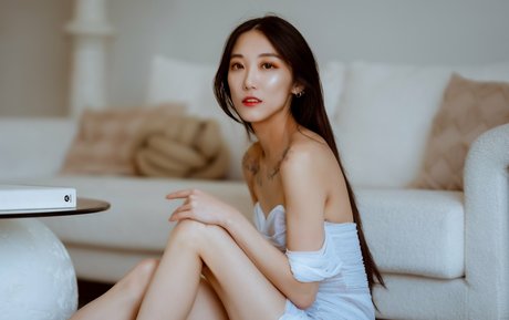 triciaisabirdy erwachsene pornografische bilder