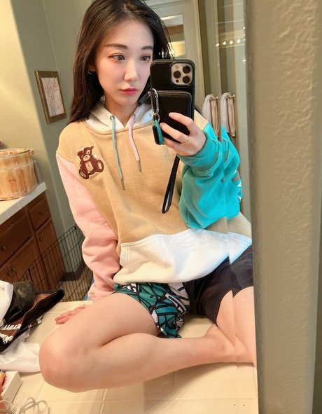 triciaisabirdy kunst nacktheit archiv