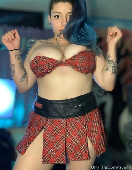 Lunaghoul schöne erwachsene fotos