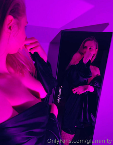 glammity schöne nackte bilder