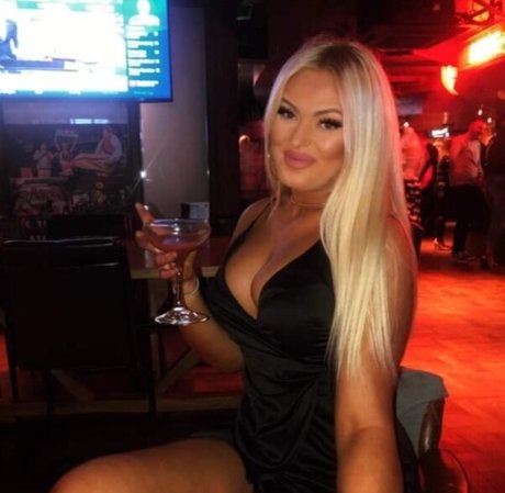 Louisa Moon hübsche nackte galerie