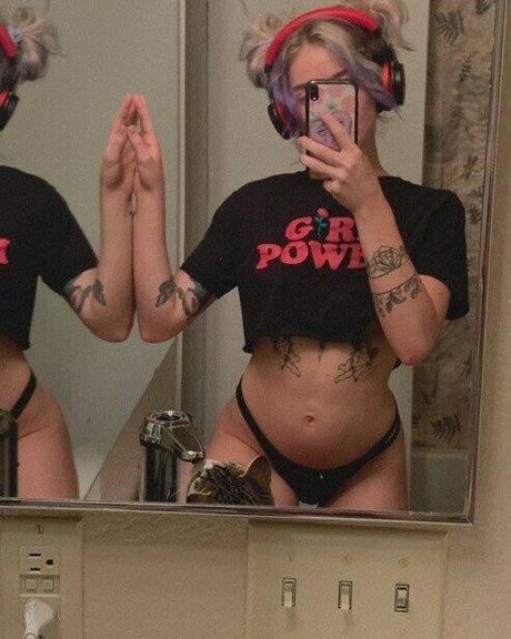 kambiiiii schauspielerin nackte fotos