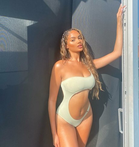 Carina Griff perfekte nette bilder