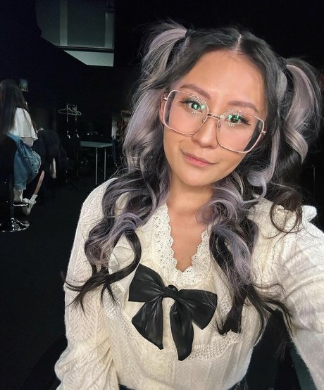 Yinsu Collins schöne xxx galerie