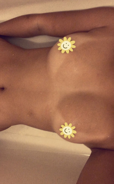 Ashley De Avilla nacktheit akt galerien