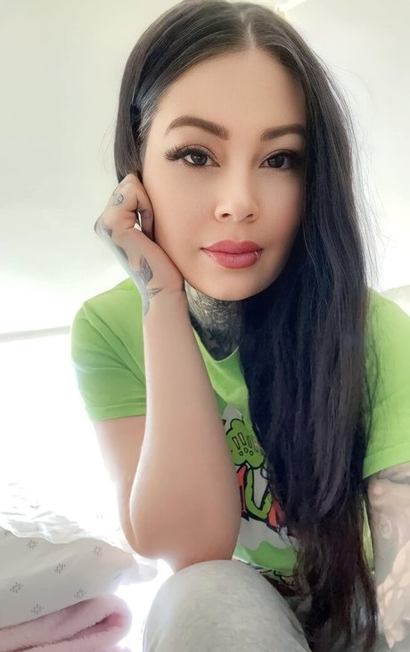 Jessica Monchouchou hübsche nackten fotos