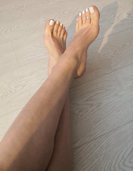 sehr dünne onlyfans akt foto