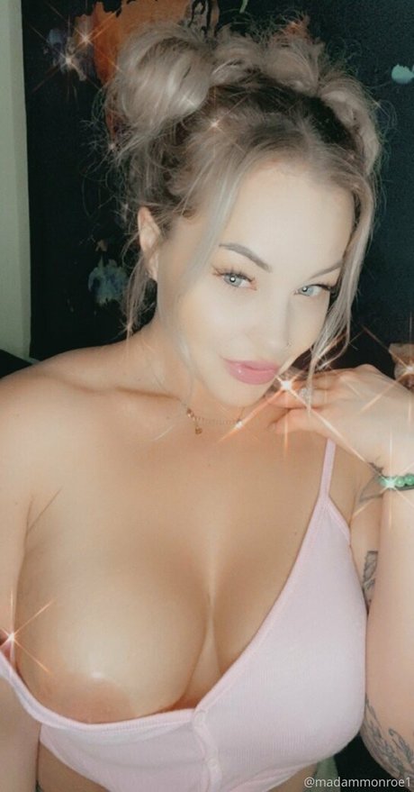 thecurvyqueen01 pornostar bilder