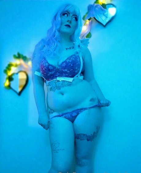 lovelyfawn schauspielerin nackt bilder