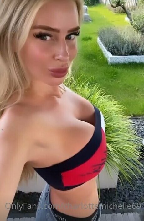 charlottemichelle69 pornostar nackt foto