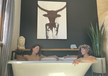 lizbecheeky schauspielerin kunst bild