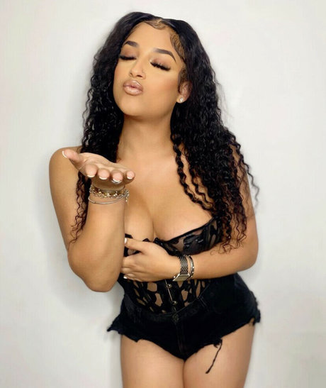 Gabbyamourr akt fotos