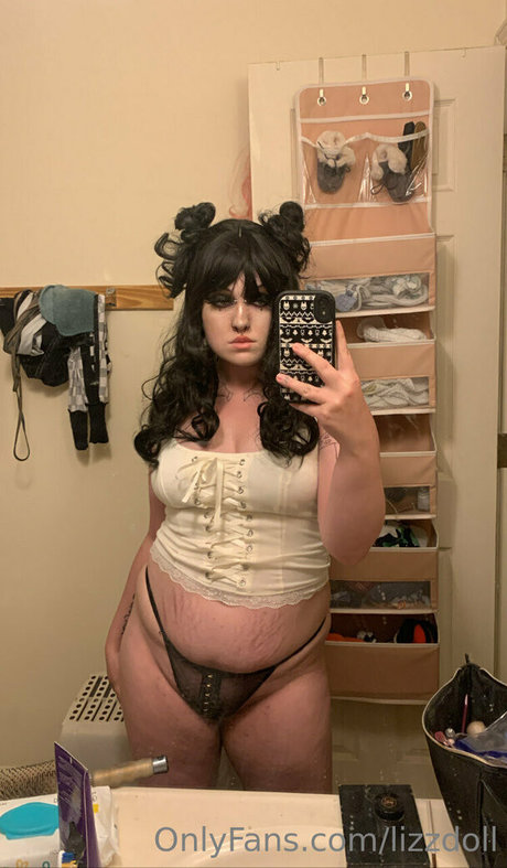 Lizzdoll pornostar perfekte foto