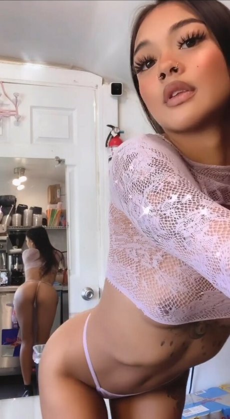 cheekychynaa perfekte erwachsene bilder