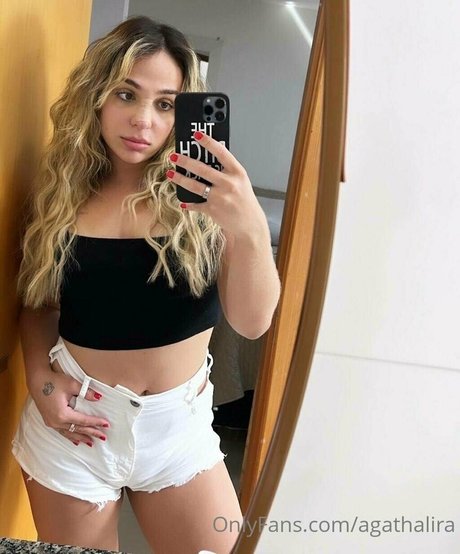 agathalira model erotische bild