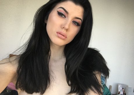 mistresskarina heiße erotische foto