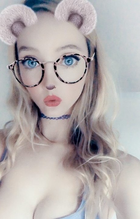 Holly Rosi Asmr kunst sex galerie