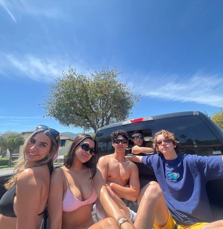 Krischelle Delgado erwachsene porno archiv