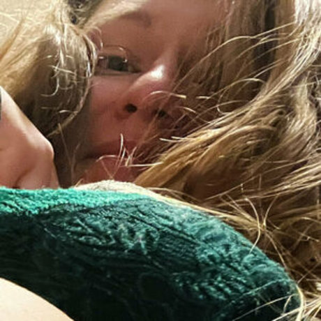 fathappylia model erwachsene bild