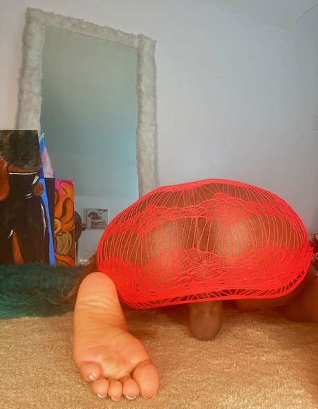 milandior3 freie pornostar bild