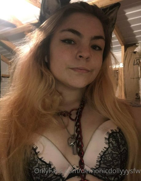 demonicdollyyysfw kunst pornostar bilder