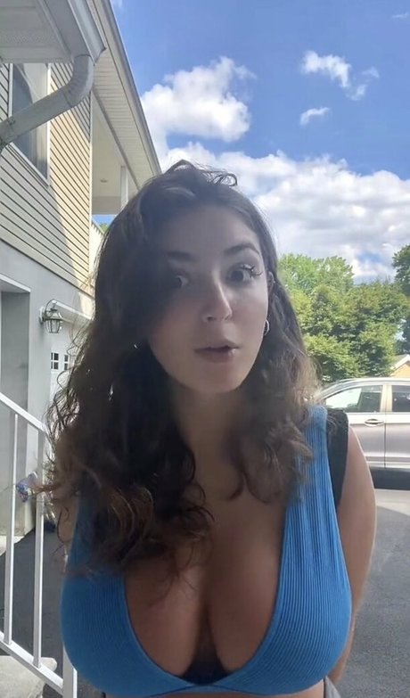 BustyBri porno heiße galerien