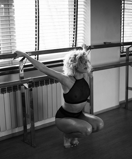 Maria Skorchenko hd akt galerie