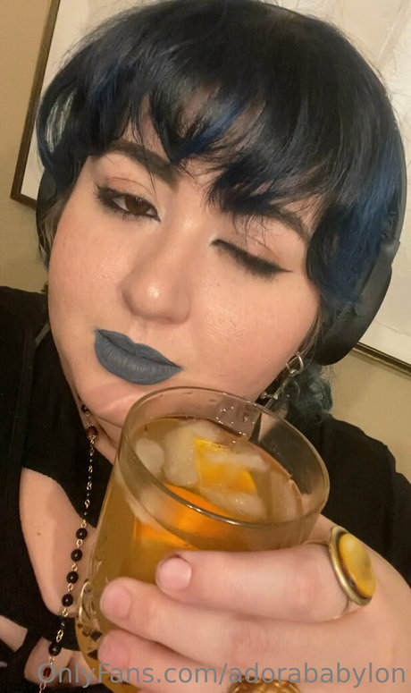 adorababylon top hd foto