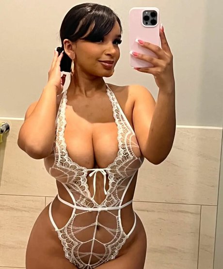 Selina Rubinstein hübsche nackten bild