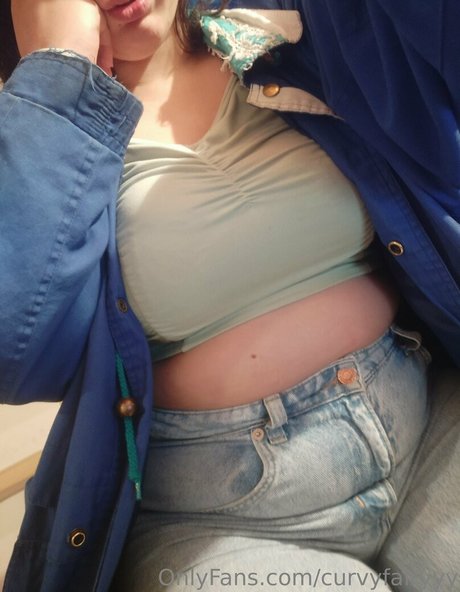 curvyfairyyy kunst archiv