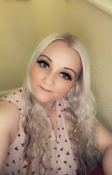 petitiepolly pornographische pornostar bild