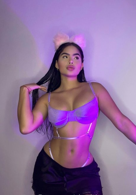 charitharamburo porno beste bilder