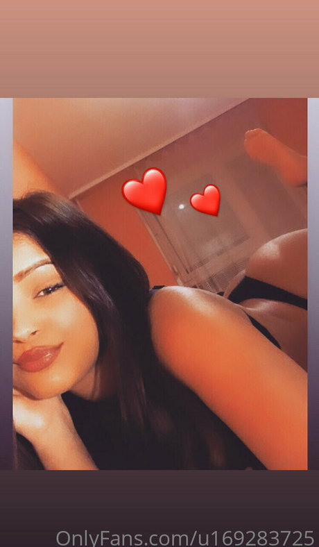 Berki Loretta erwachsene hd bild