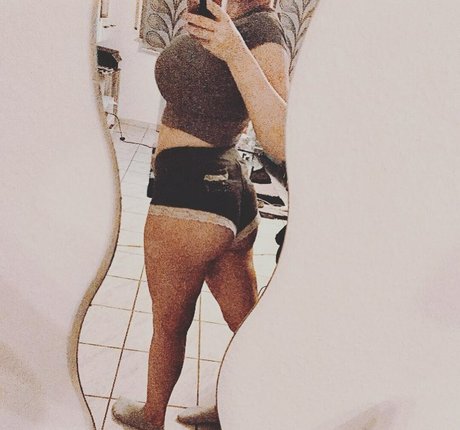 Sarah Neuhaus schöne pornostar archiv