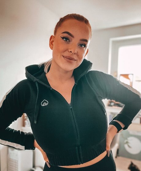 Sarah Neuhaus beste xxx bilder