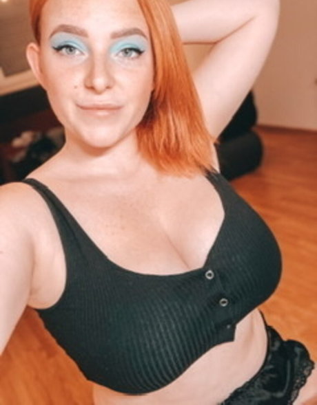 Sarah Neuhaus sexy perfekte bilder