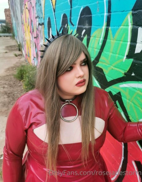 rosejadestorm schöne nackt archiv