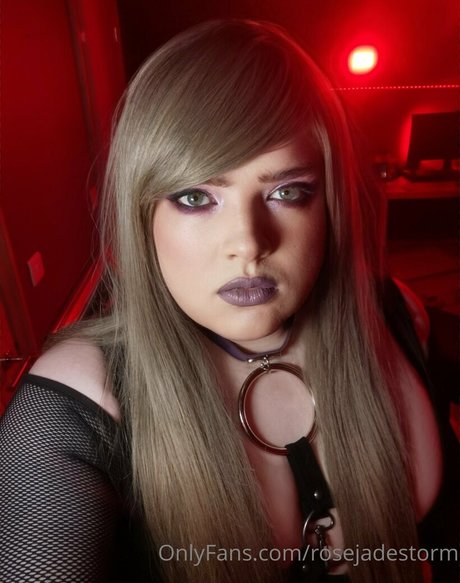 rosejadestorm exklusive foto