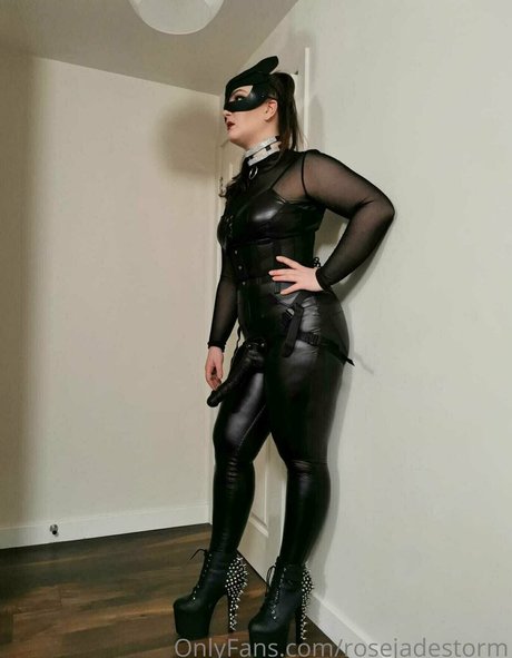 rosejadestorm pornostar kunst bild