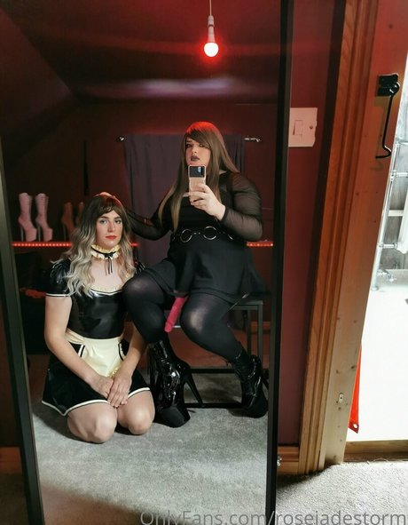 rosejadestorm erwachsene bilder